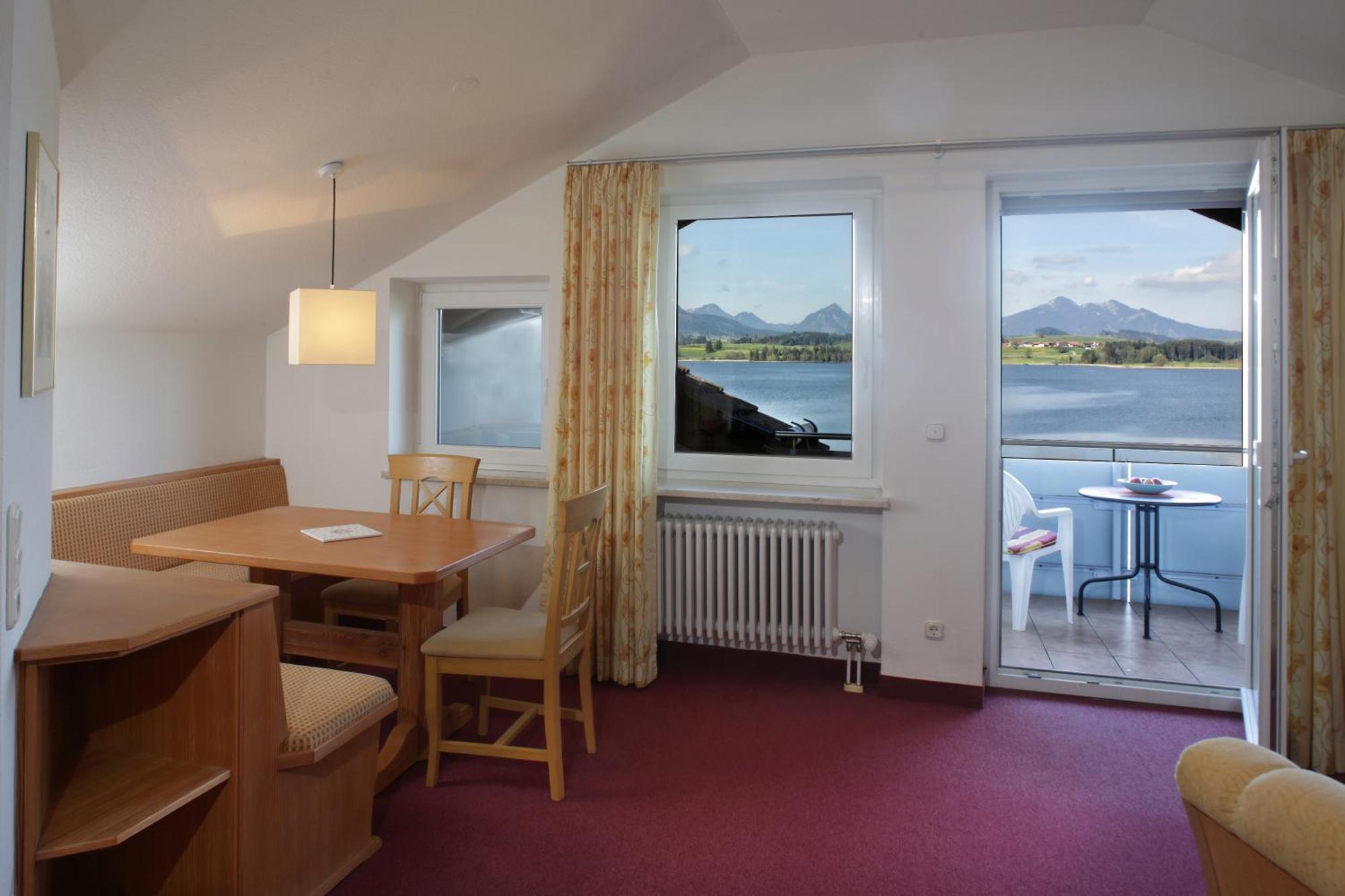 Seeblick Apartment *